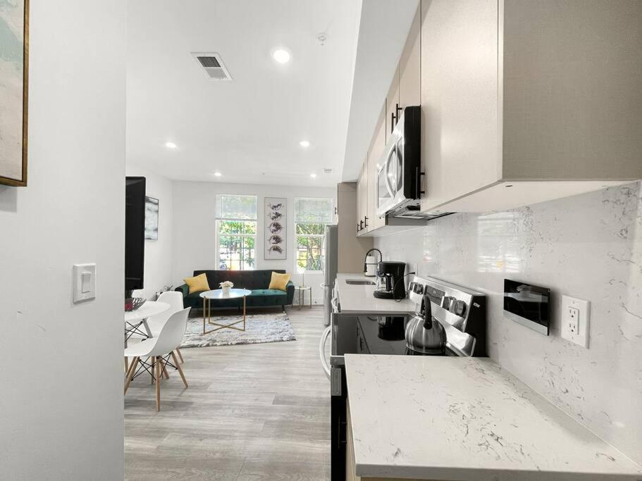 Classy Capitol Hill Apt, Steps From Dc Attraction Washington Kültér fotó