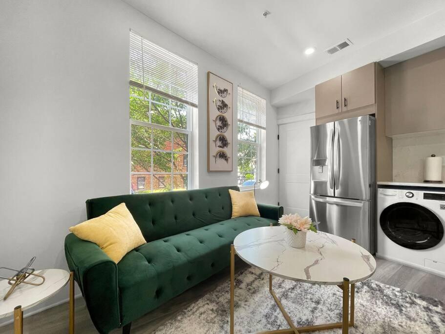 Classy Capitol Hill Apt, Steps From Dc Attraction Washington Kültér fotó